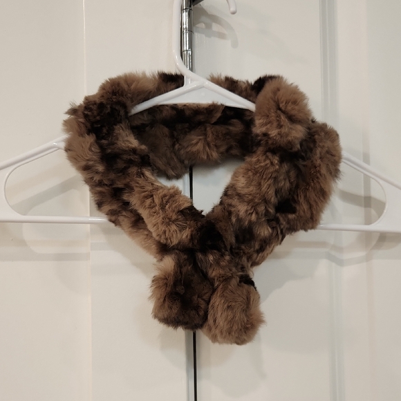 NWOT Real Rabbit Fur Luxurious Brown Fur Small Scarf